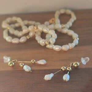 14 karat freshwater set earrings and necklace 16'' 14k